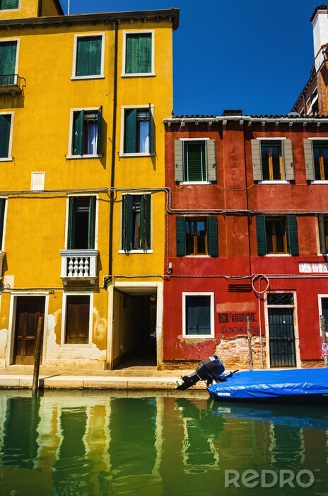 Fotobehang Mooie landschappen, kleurrijke huizen op het kanaal, Venetië, Italië