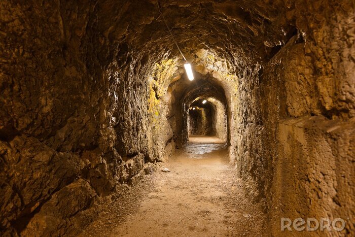 Fotobehang Oude tunnel in een kasteel