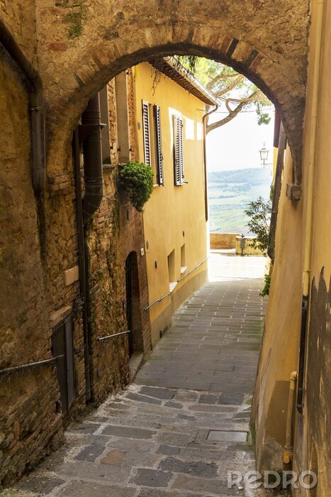 Fotobehang Oude vintage straat in een Italiaans dorp