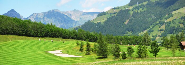 Fotobehang Panorama van een golfbaan