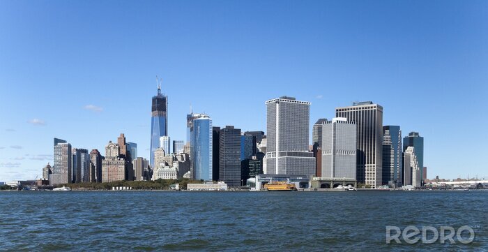 Fotobehang Panoramisch landschap van New York City over water
