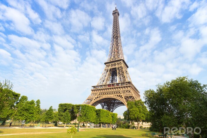 Fotobehang Parijs en de Eiffeltoren in de zon