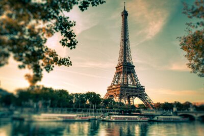 Fotobehang Parijs en de retro Eiffeltoren