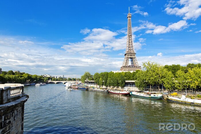 Fotobehang Parijs landschap op een zomerse dag