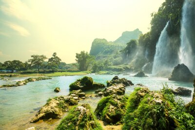 Fotobehang Retro waterval in Vietnam