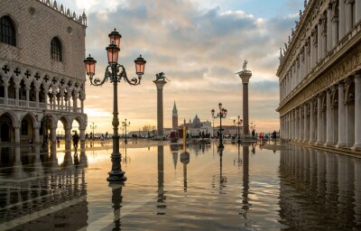 Romantisch Venetië in de avond