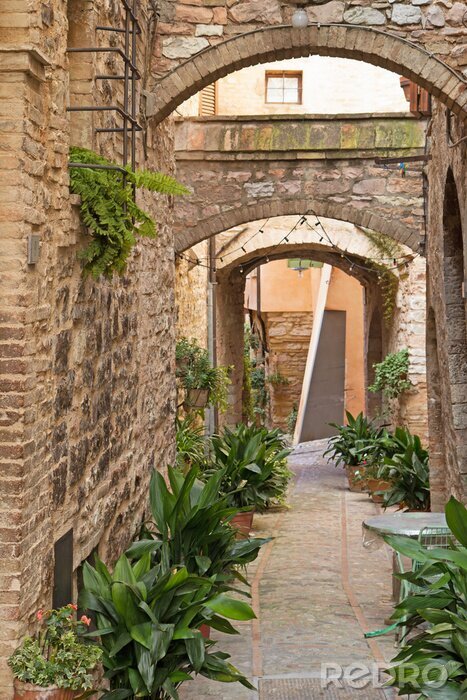 Fotobehang Romantische straat in het historische Italiaanse stad