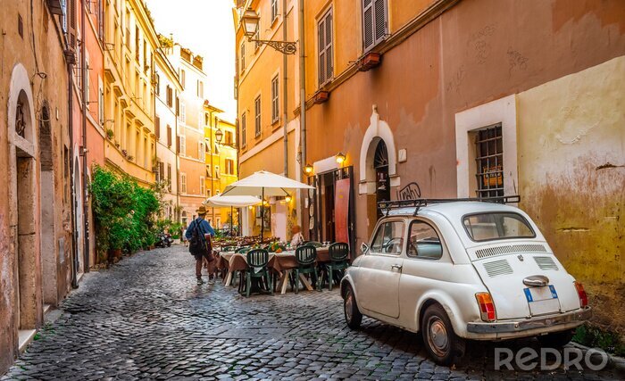 Fotobehang Romeinse straat met een auto