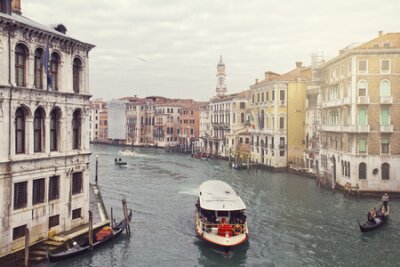 Fotobehang Schilderachtig panorama van het Canal Grande in het hart van Venetië