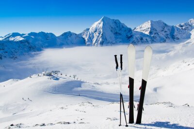 Fotobehang Ski in de sneeuw