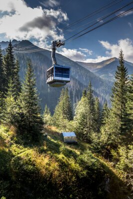 Fotobehang Skilift in de bergen