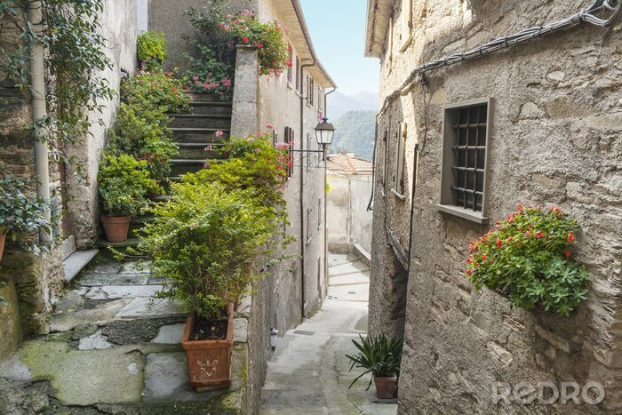 Fotobehang smal steegje