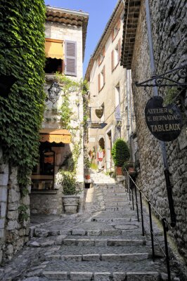 Fotobehang Smalle rijstrook op St Paul De Vence