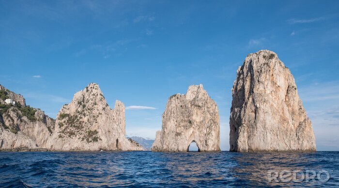 Fotobehang Stenen en rotsen die uit de zee steken