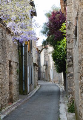 Fotobehang Straat in Lagrasse middeleeuws dorp Frankrijk