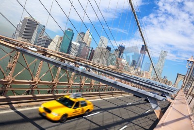 Fotobehang Taxi op een brug in New York