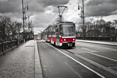 Fotobehang tram in de stad Praag