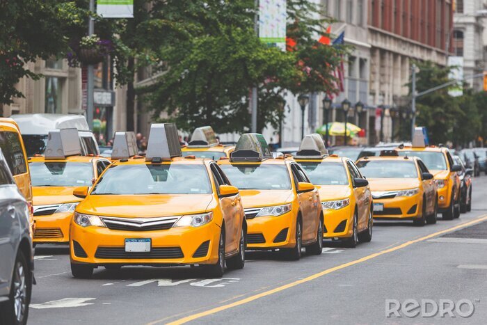 Fotobehang Typical yellow taxi in New York city