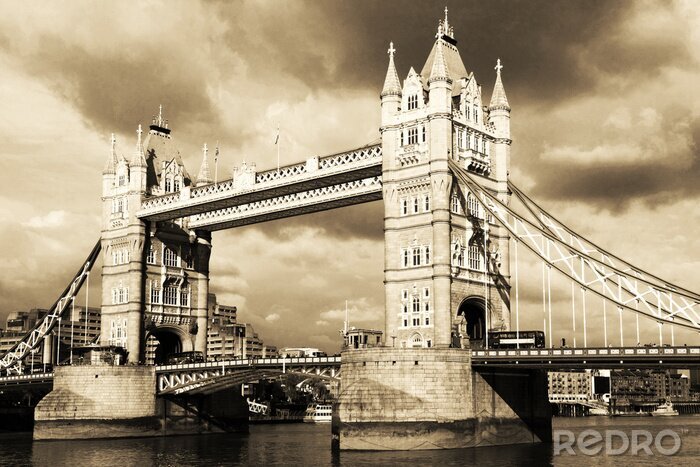 Fotobehang Uitstekende weergave van Tower Bridge, London. Sepia afgezwakt.