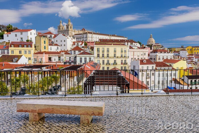 Fotobehang Uitzicht op Lissabon vanaf het terras