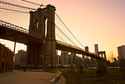 Uitzicht vanaf het park naar de Brooklyn Bridge
