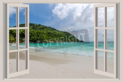 Fotobehang Uitzicht vanuit het raam op het strand en de zee