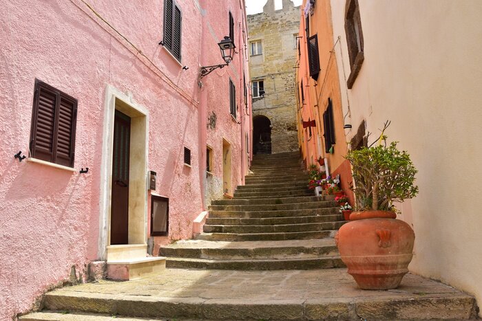 Fotobehang Uliczka w Castelsardo na Sardynii