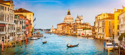 Fotobehang Venetiaanse architectuur in de zon