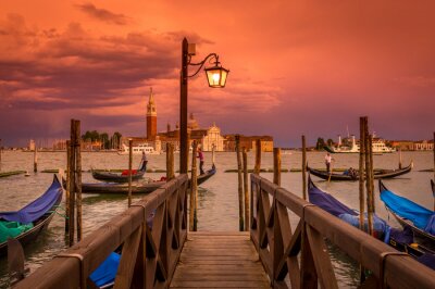 Fotobehang Venetië en de rode lucht