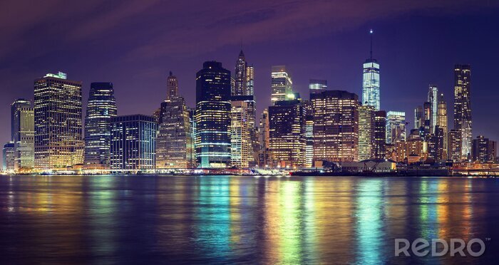 Fotobehang Vintage afgezwakt Manhattan skyline in de nacht, NYC, USA.