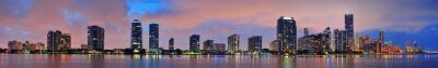Fotobehang Violette nacht skyline van Miami
