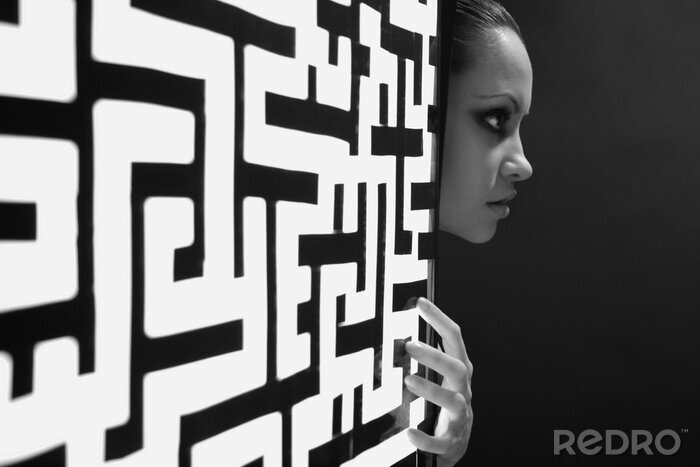 Fotobehang Vrouw en zwart-wit patroon