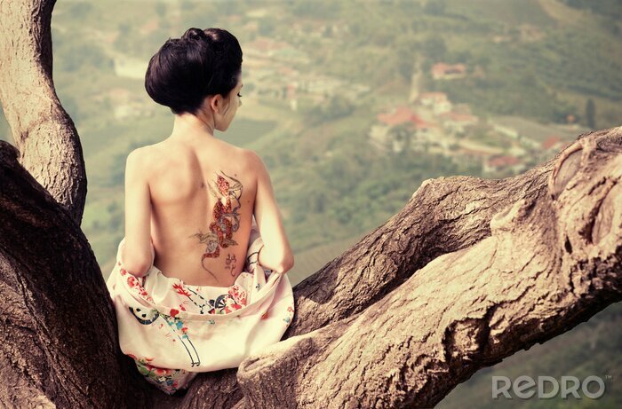 Fotobehang Vrouw met tatoeage