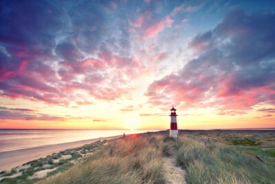 Fotobehang Vuurtoren Sylt kleurrijk landschap