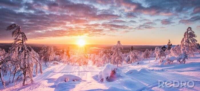 Fotobehang Winterzonsopgang gezien vanuit de bergen