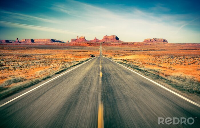 Fotobehang Woestijnvelden langs de weg