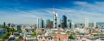 Fotobehang Zonnige skyline van Frankfurt