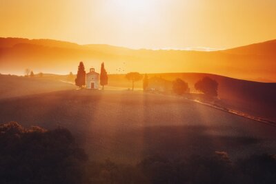 Fotobehang Zonsondergang boven Toscane