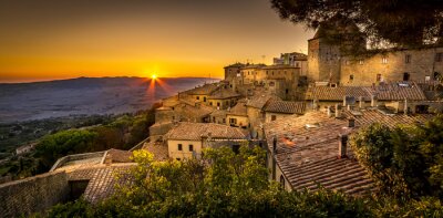 Fotobehang Zonsondergang en architectuur van Toscane
