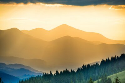 Fotobehang Zonsondergang op de bergen