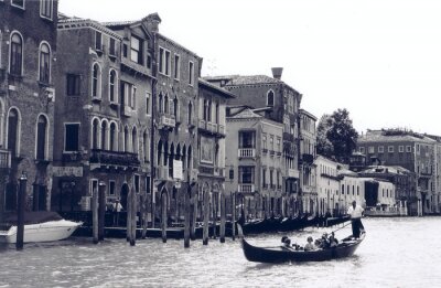 Fotobehang Zwart-wit panorama van het kanaal