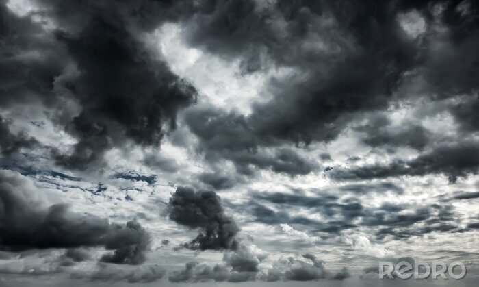 Fotobehang Zwart-witte wolken
