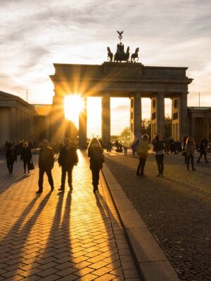 Poster Berlijn reizen met poort en toeristen