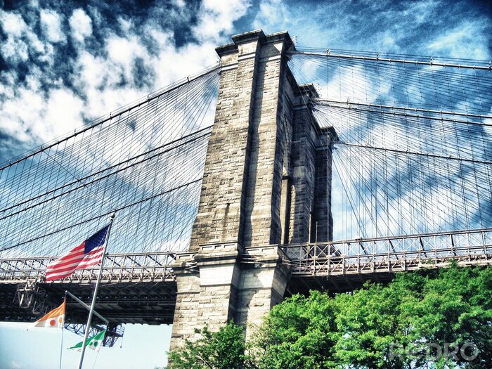 Poster Brooklyn Bridge en uitzicht van onderaf