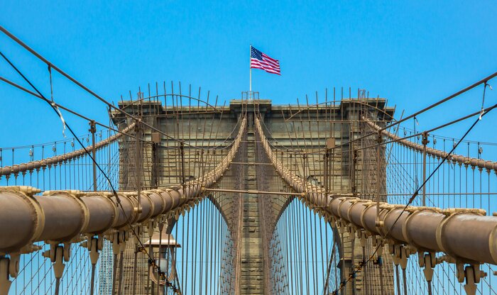 Poster Brooklyn Bridge met de vlag van de V.S