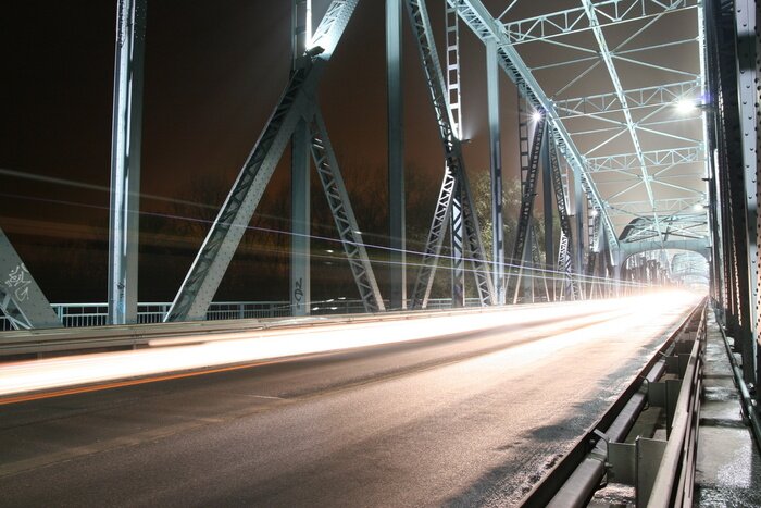 Poster Donkere brug met verlichting