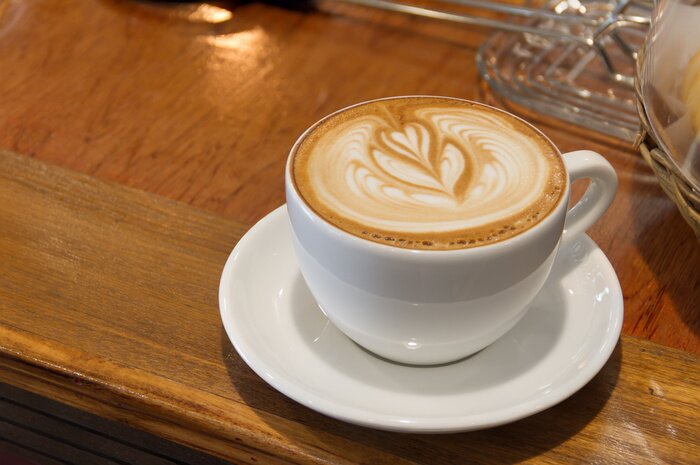 Poster Een kop van hete koffie te laat