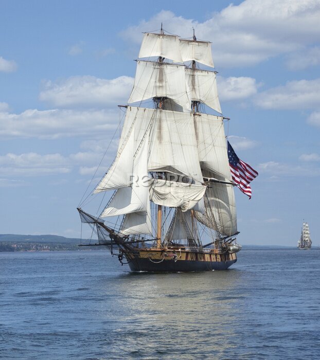 Poster Een oud zeilschip op de open zee.
