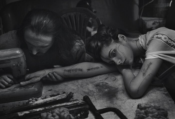 Poster Fine art foto van de serie schoonheid en beest