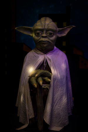 Poster Foz do Iguazu, Brazilië - 22 november, 2017: Grandmaster Yoda in het waxworksmuseum in Foz do Iguazu / Brazilië.